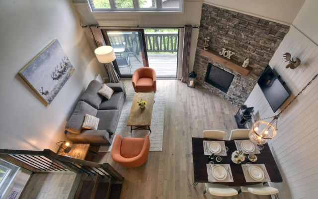 Stunning Condo - View on Lake Tremblant & Mountain