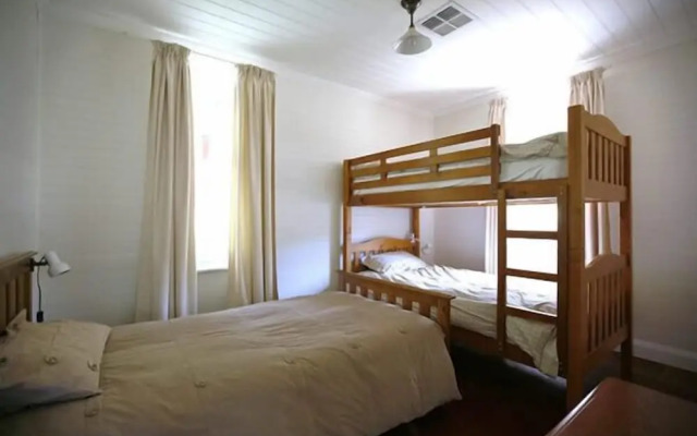 Singletons Retreat