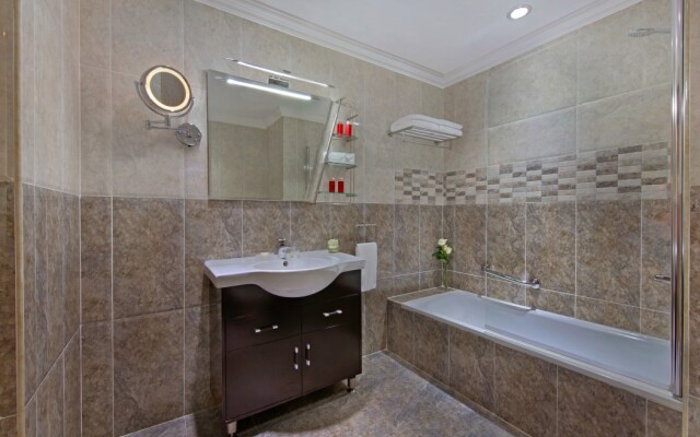 Ezdan Hotel