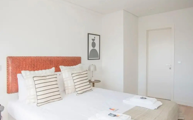 Liiiving in Porto - City Design Apartment Q