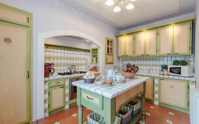 Villa Annalisa a Superbly Appointed Lucca Heaven