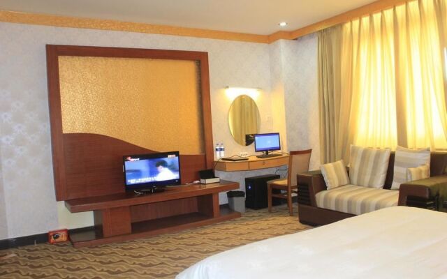 Super 8 Hotel - Guangzhou Baiyun Airport Renhe Station Inn