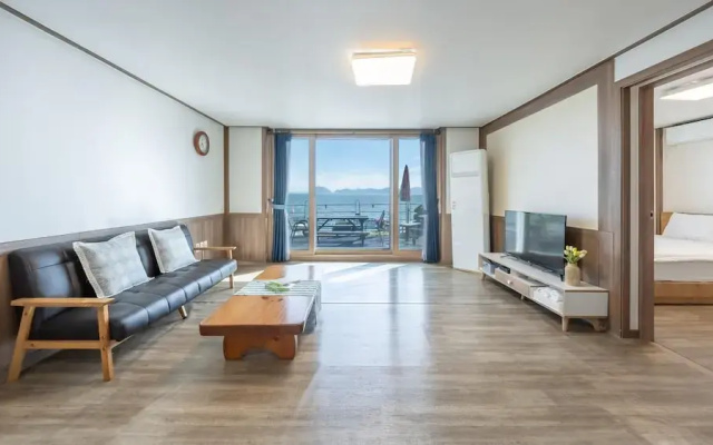 Yeosu Eoneumeosjinnal Pension