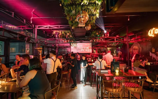 Mad Monkey Manila