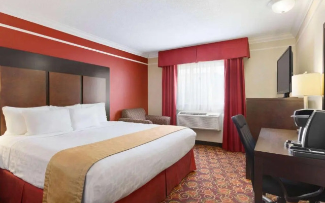 Travelodge Meadow Lake
