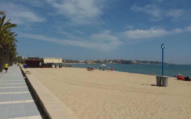 Economico apartamento 2a linea playa