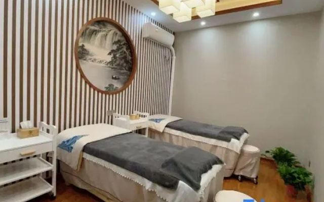 Xiaojia Biyu Business Hotel