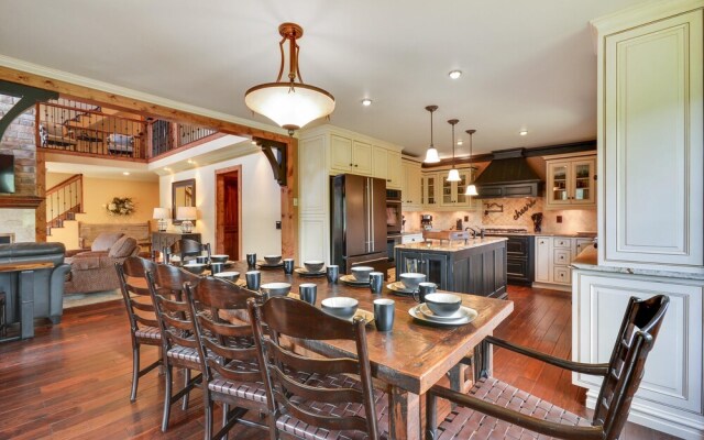 Mossy Brook - 6 Br home by RedAwning