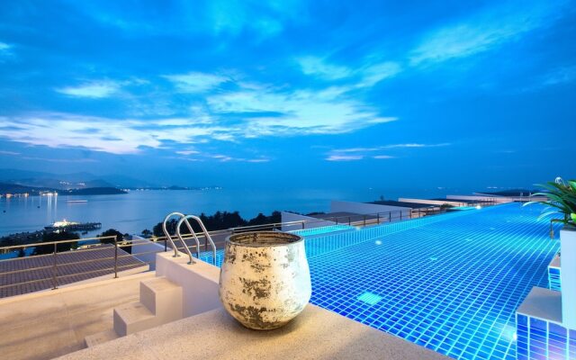 Serene Penthouse