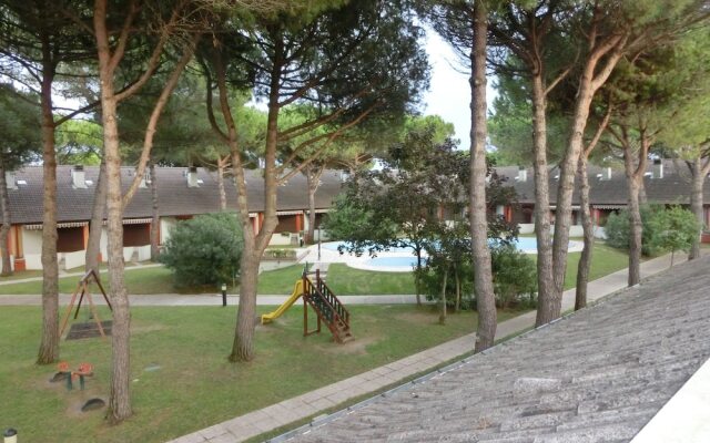 Relax and fun by the Pool