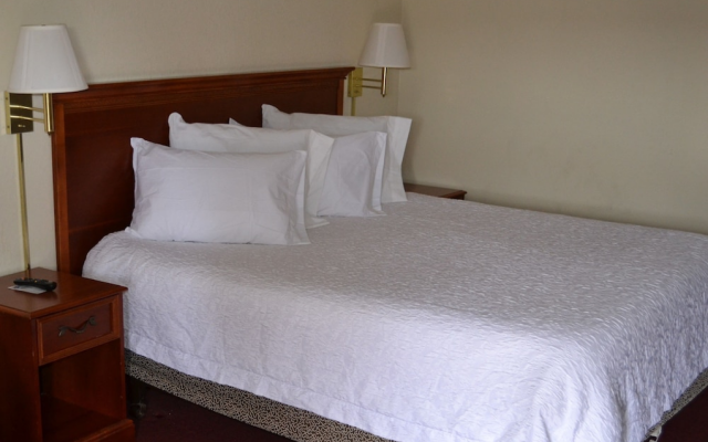 Knights Inn Toledo West