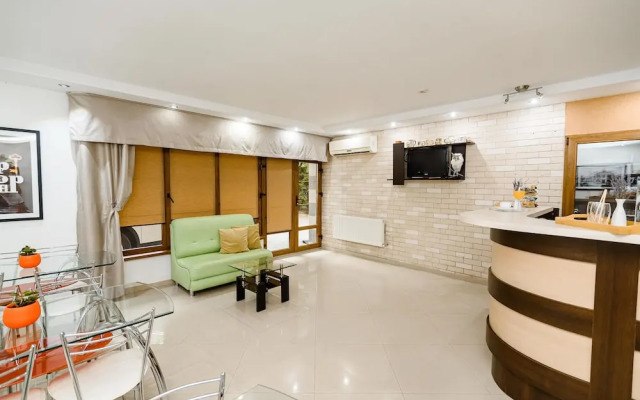 Tip Top Hotel