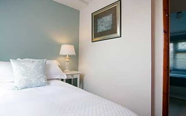 Twiga House Bed and Breakfast