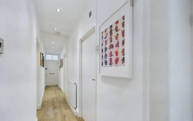 The Earl's Court Hideaway - Warm 3bdr House