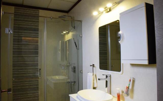 When In Gurgaon - Service Apartments near Medanta Medicity