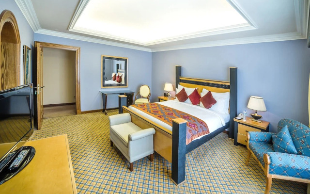 Al Raha Beach Hotel Villas