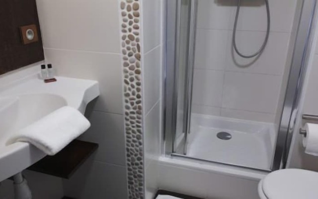 Hôtel Restaurant Bois Joly