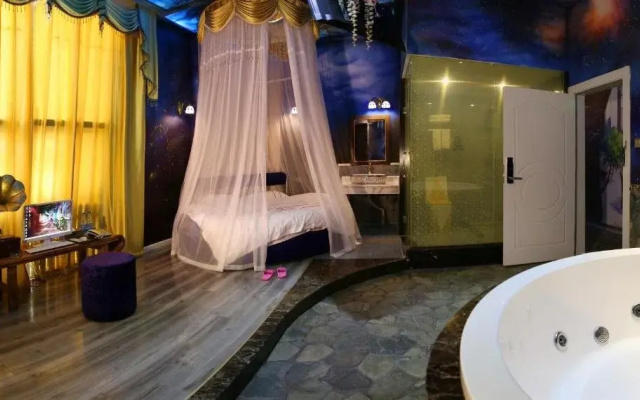 Zhuzhou Love Hotel