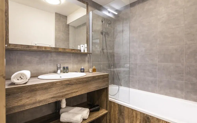 Apartment in Les Deux Alpes Near Ski Slopes