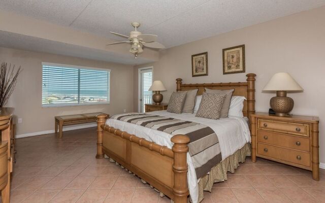 OC201 - Ocean Condo by RedAwning