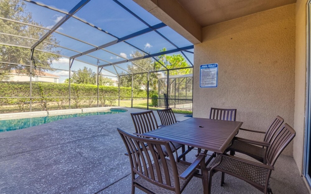 Ralph's 7 Bed Solterra Vacation Home