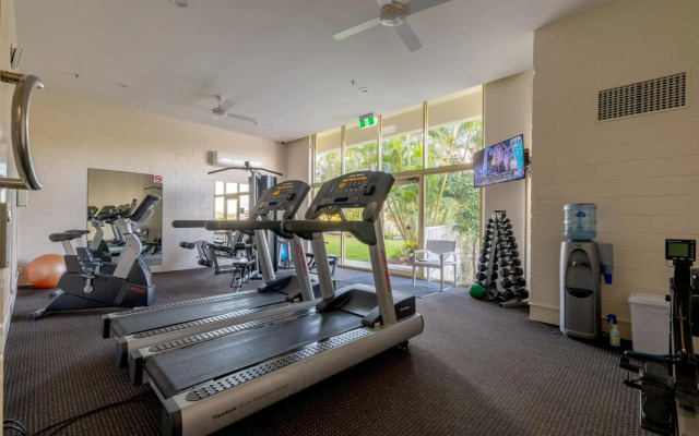 Contessa Holiday Apartments