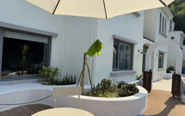 Shengdao Mogan Hot Spring Resort Meishu