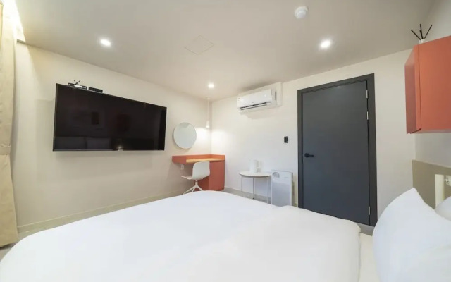 Nomad Aank hotel Gumi branch