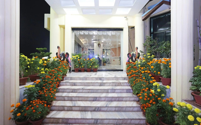 Hotel Niladri Premium