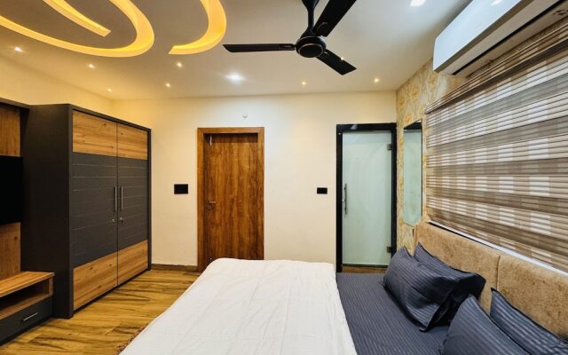 HomeEscape Luxe 2BHK Penthouse Near LIG