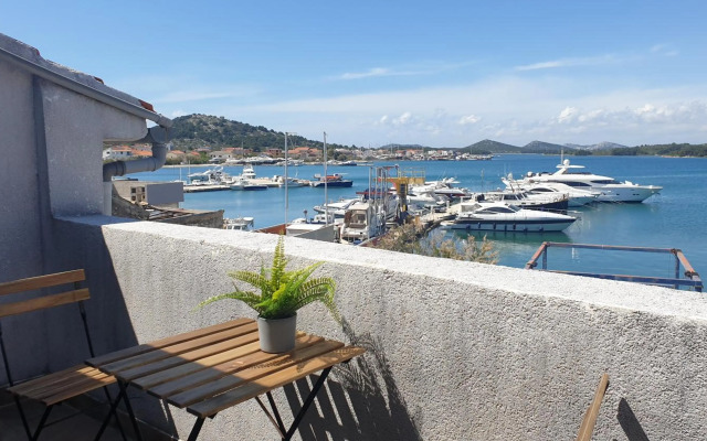 Seaside Murter Apartments