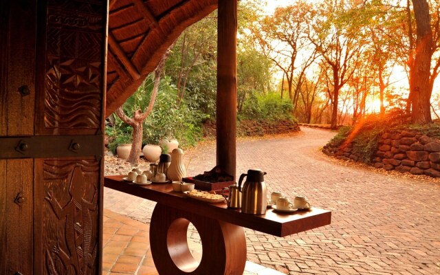 Victoria Falls Safari Suites