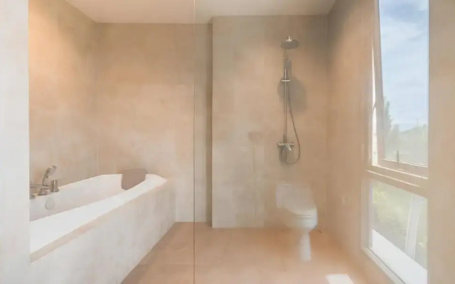 Sandbox Beachfront Villa3