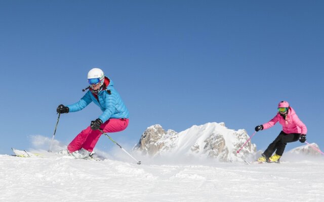 Latemar Hotel Suites & Spa