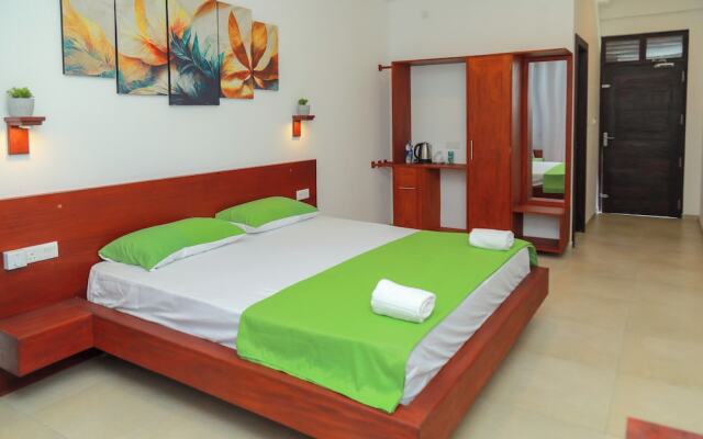 Traveller's Hotel Hikkaduwa