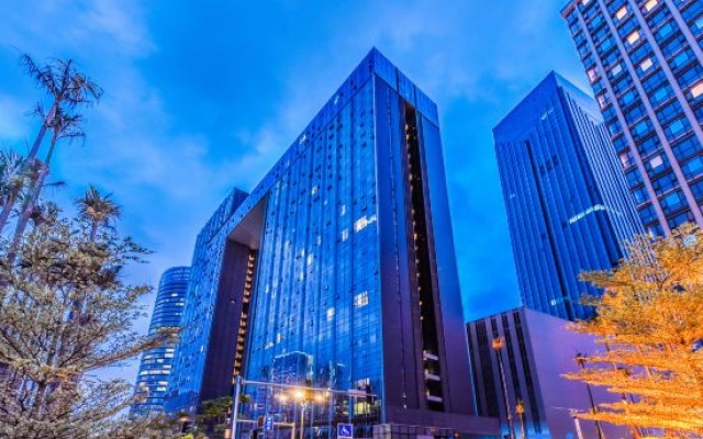 Kuanrong Suites Hotel (Guangzhou Panyu, Chimelong Tourist Resort, Nancun Wanbo Station Branch) – Exterior – Guangzhou