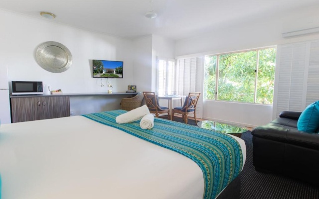 Sonia's At Ramada Resort Free Wifi & Netflix – Guest Rooms – Port Douglas