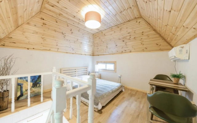 Hongcheon Fiction House Pension