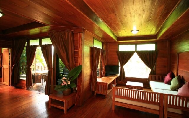 Pai Treehouse Resort
