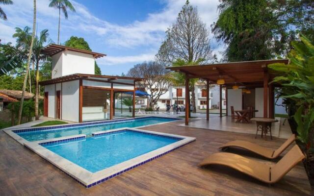 Casa Andorinha com 3 quartos com ar e piscina