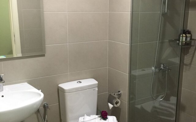 Teega Waterfront - Hello Kitty