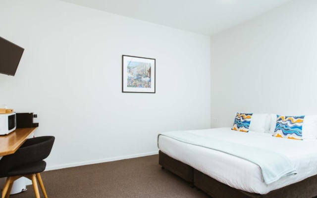 Salamanca Galleria Apartments – Guest Rooms – Battery Point