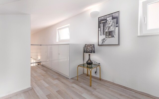 Amazing Home in Linardici With Wifi and 6 Bedrooms