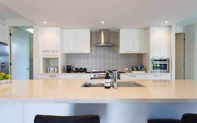 Cairns Beaches Home With Water View