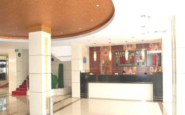 Golden Phoenix Hotel