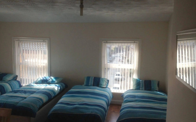 The L4 Studios & Rooms