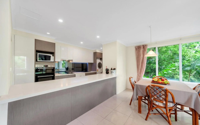 2 Bedroom Red Cowrie Apartment Palm Cove