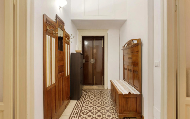 Restayled Chic Apartement