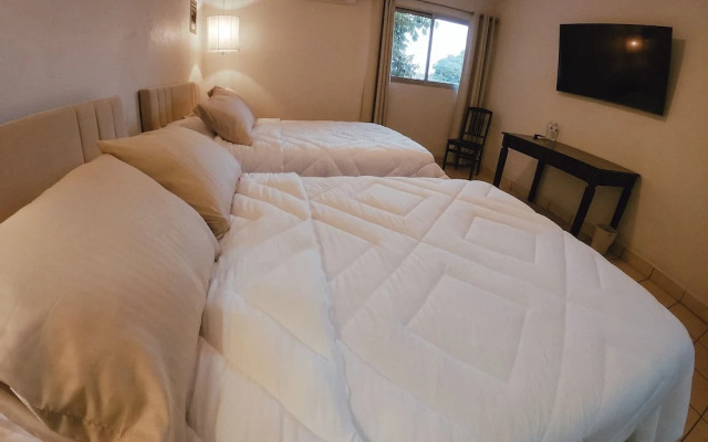 Point City Hotel