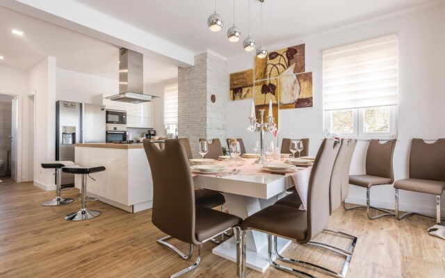 Awesome Home in Pakostane With 3 Bedrooms, Wifi and Outdoor Swimming Pool